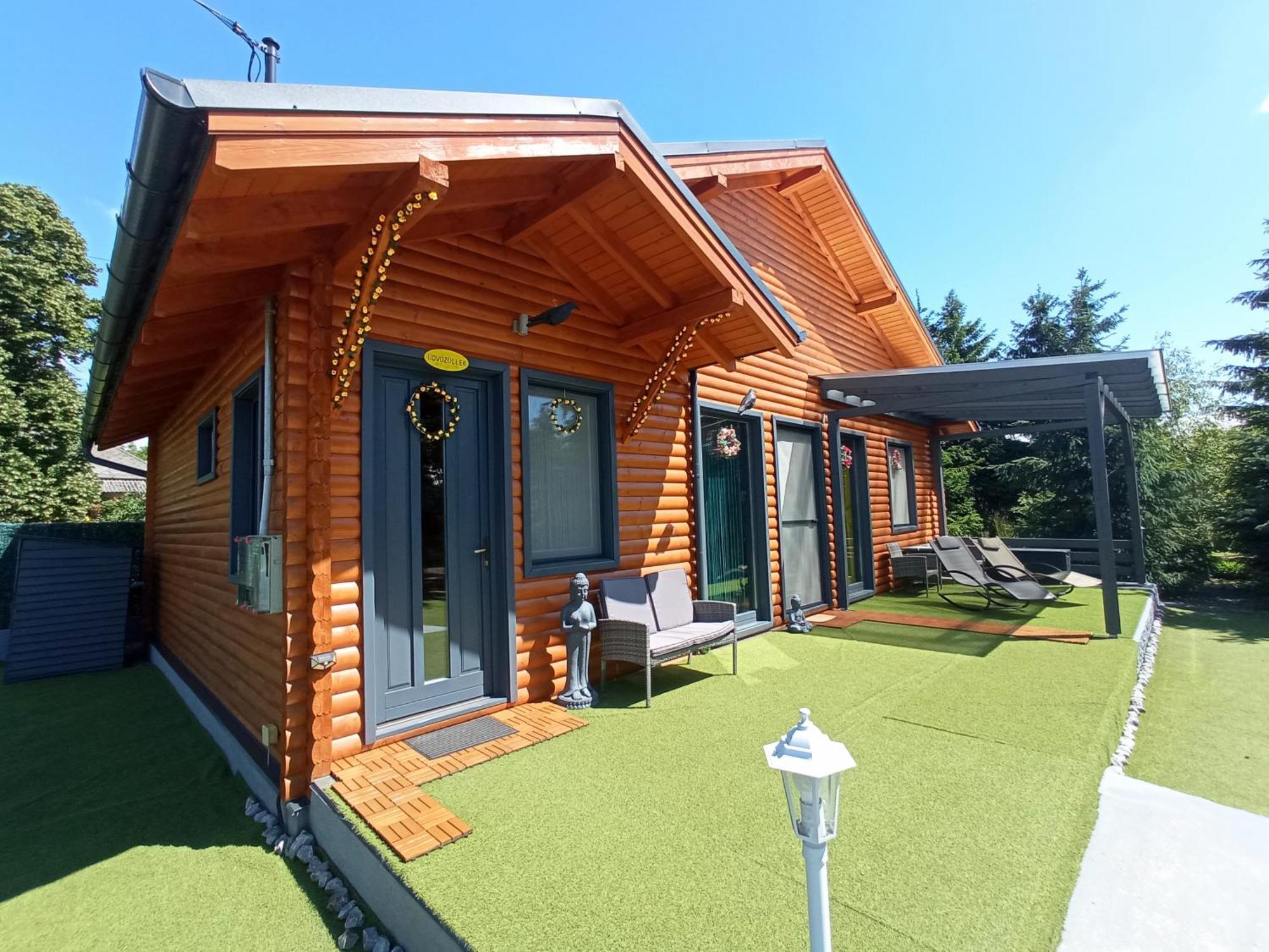Appartement Moon Wood Maklár